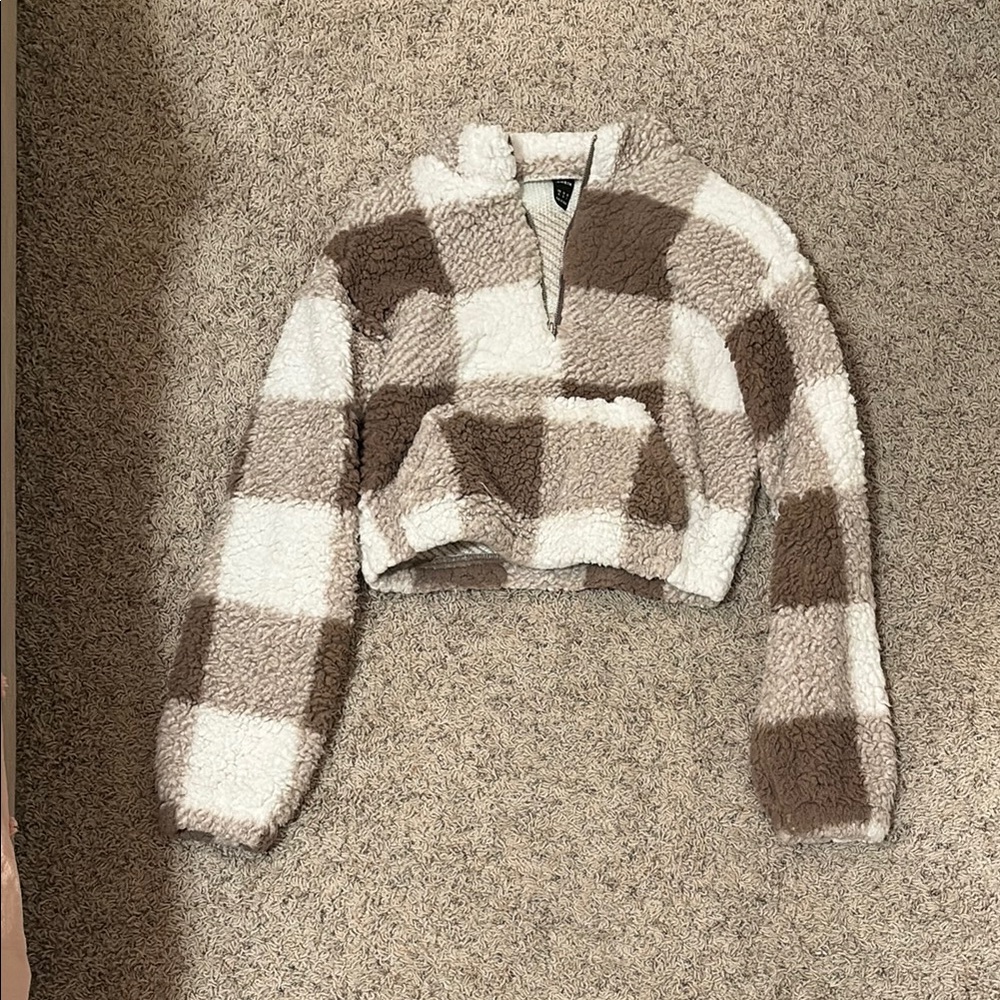 Cozy Sherpa Checkered Jacket in Brown and Cream